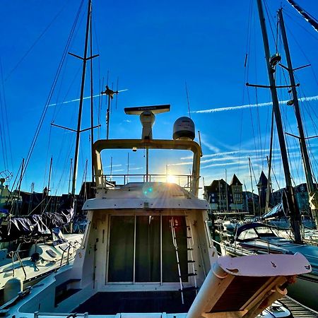 Yacht Deauville Exteriör bild
